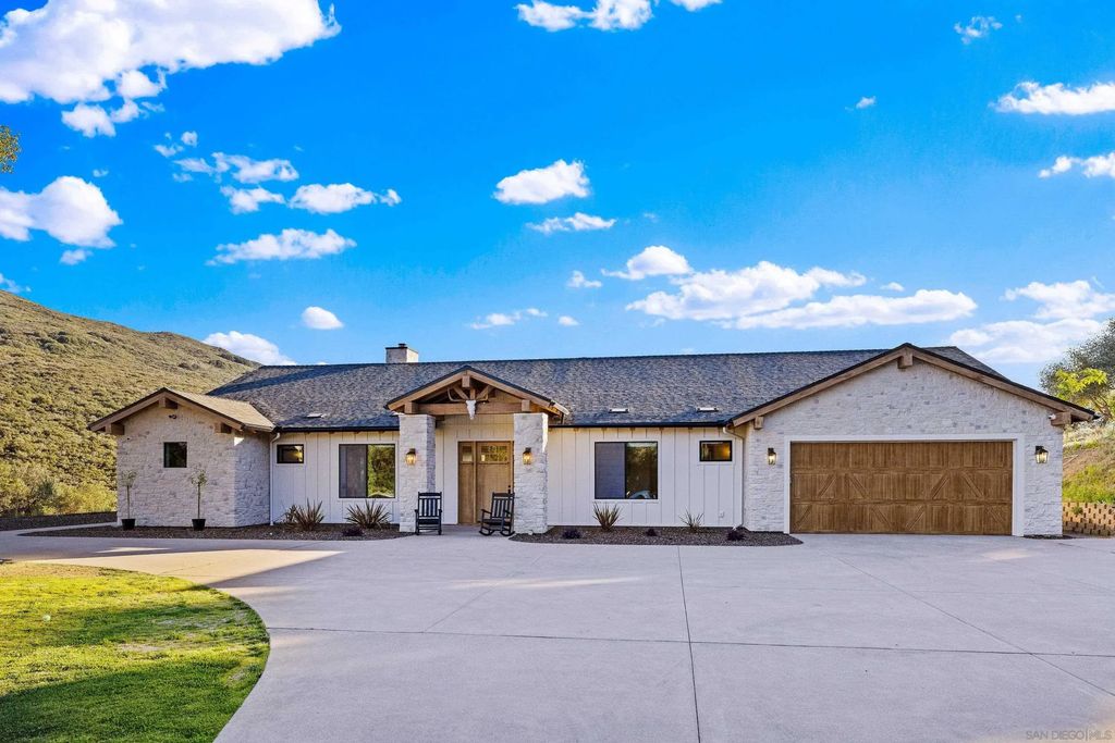 9452 Tecate Cypress Trail, Descanso