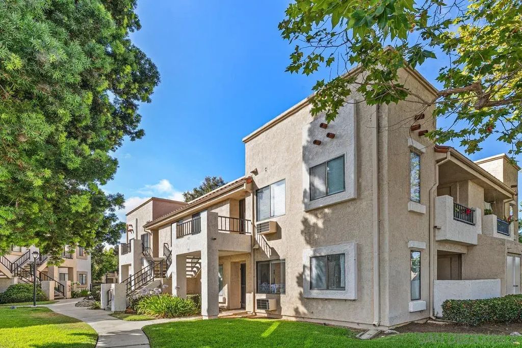 8492 New Salem 59, MIRA MESA