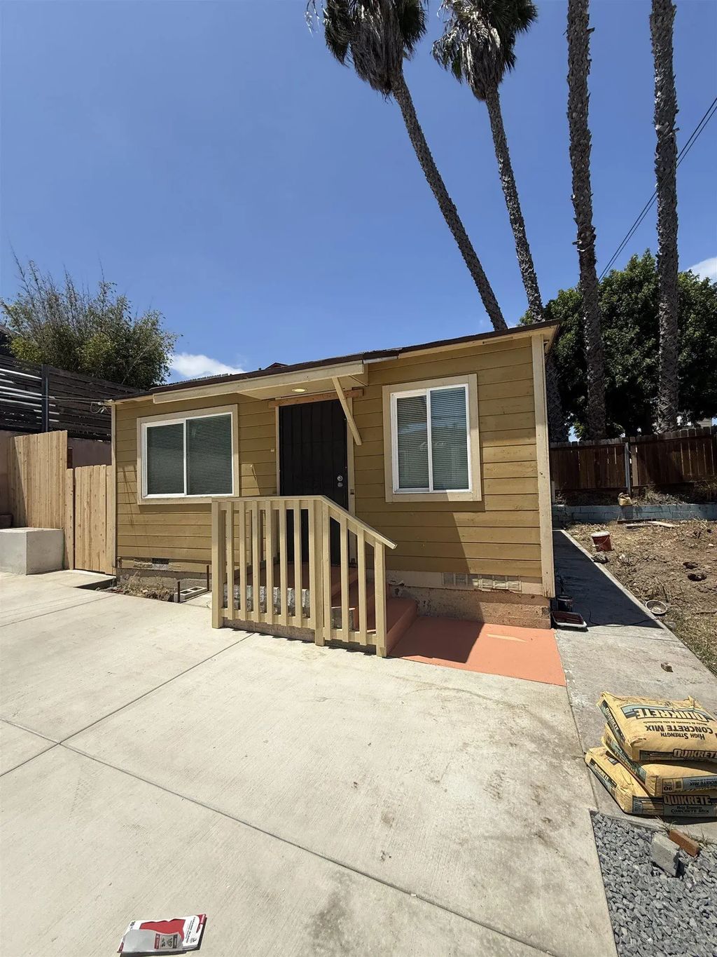 1207 E 8th, National City
