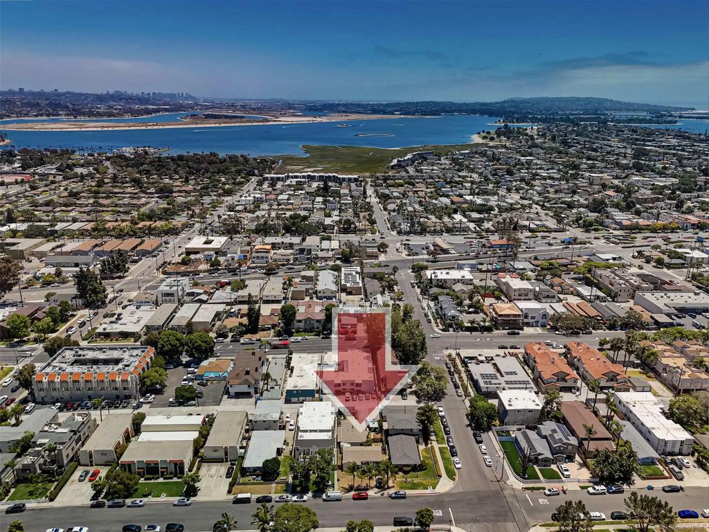 2109-11 Felspar Street, PACIFIC BEACH