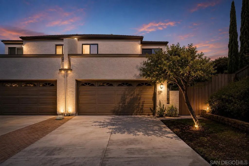 5790 Menorca Dr, Tierra Santa