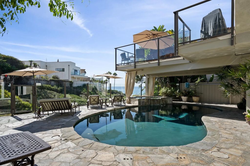 647 Loring St, PACIFIC BEACH