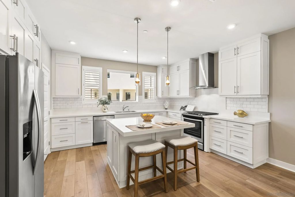 2820 Avella Circle, MISSION VALLEY