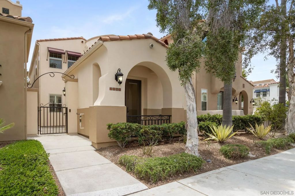 2785 E Bainbridge, POINT LOMA