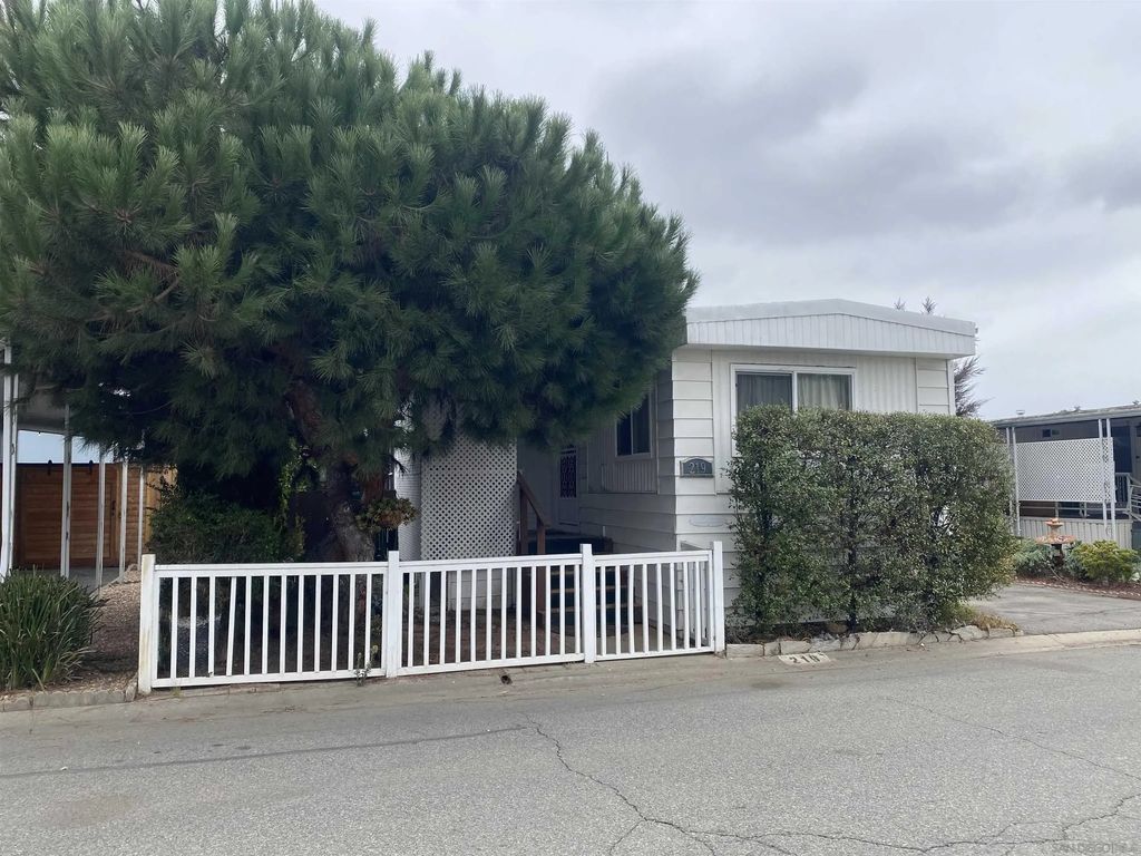200 N El Camino Real 219, Oceanside