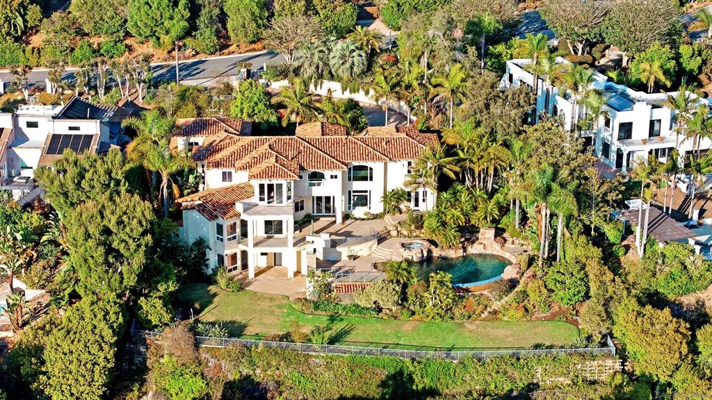 7149 Obelisco Cir, Carlsbad