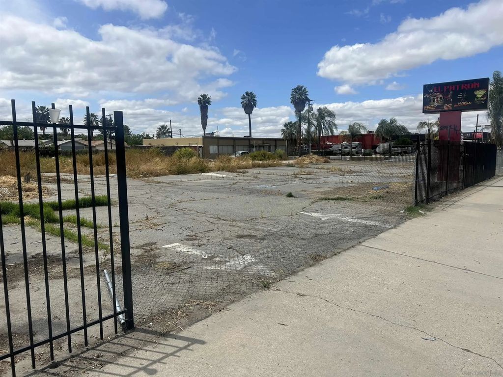 41525 East Florida Avenue, Hemet