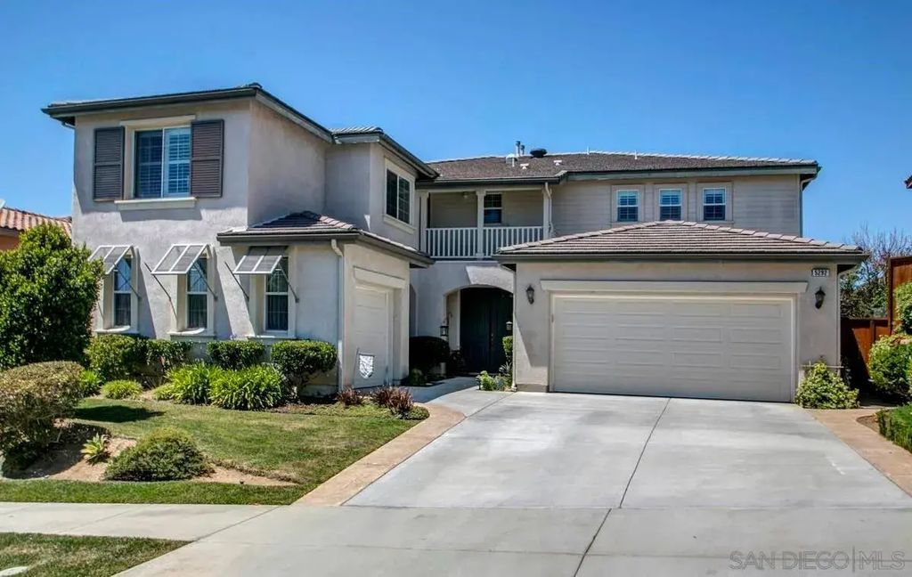 5292 Village Dr, Oceanside