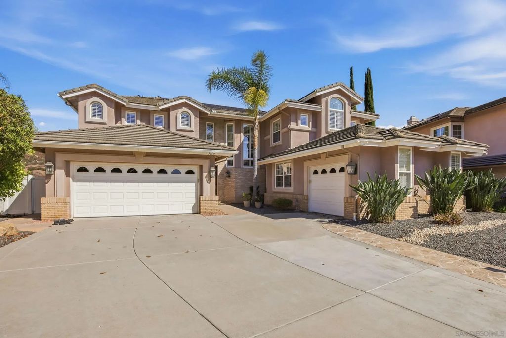 3159 Willow Creek, Escondido
