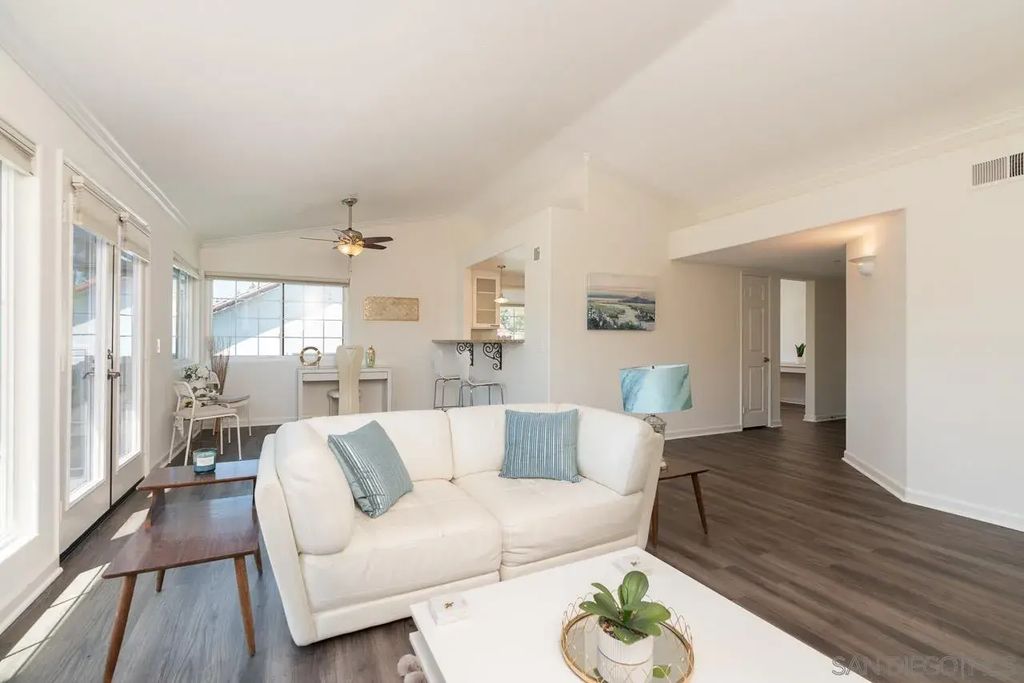16470 Avenida Venusto Unit F, RANCHO BERNARDO