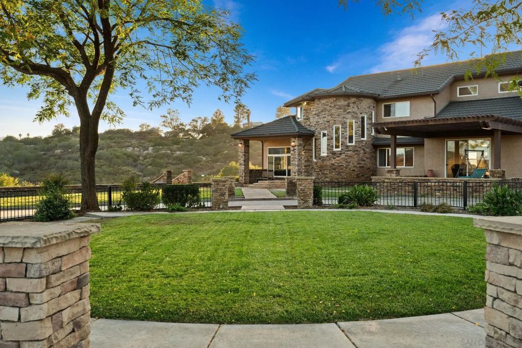 16997 Sky Valley Dr, Ramona