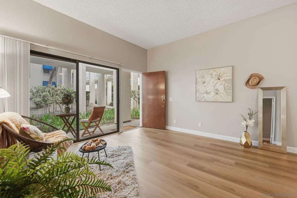 8320 Regents Rd. 1i, UNIVERSITY CITY