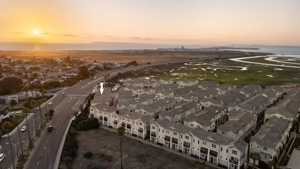 513 Pelican Ln, Imperial Beach