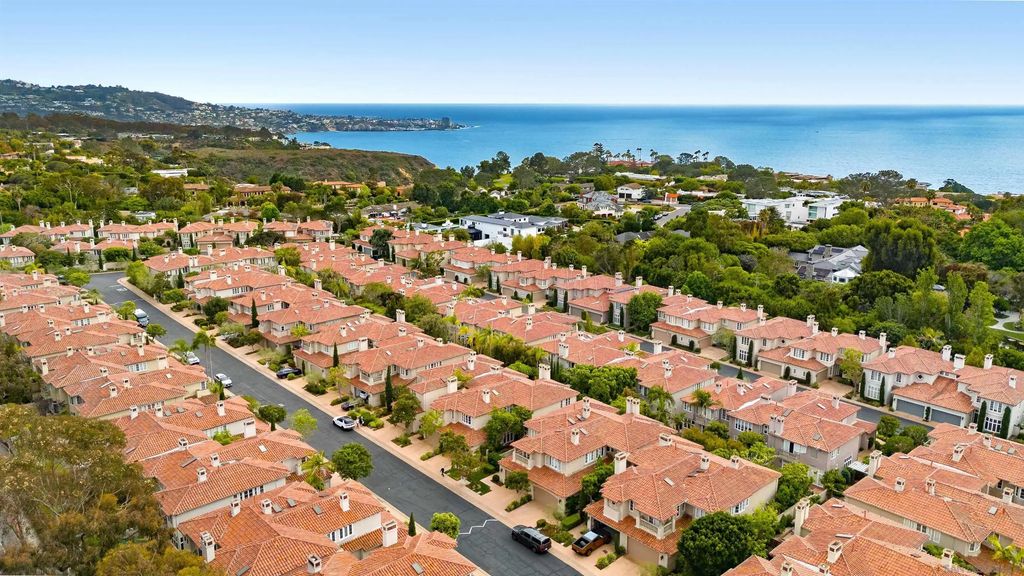 9753 Keeneland Row, La Jolla