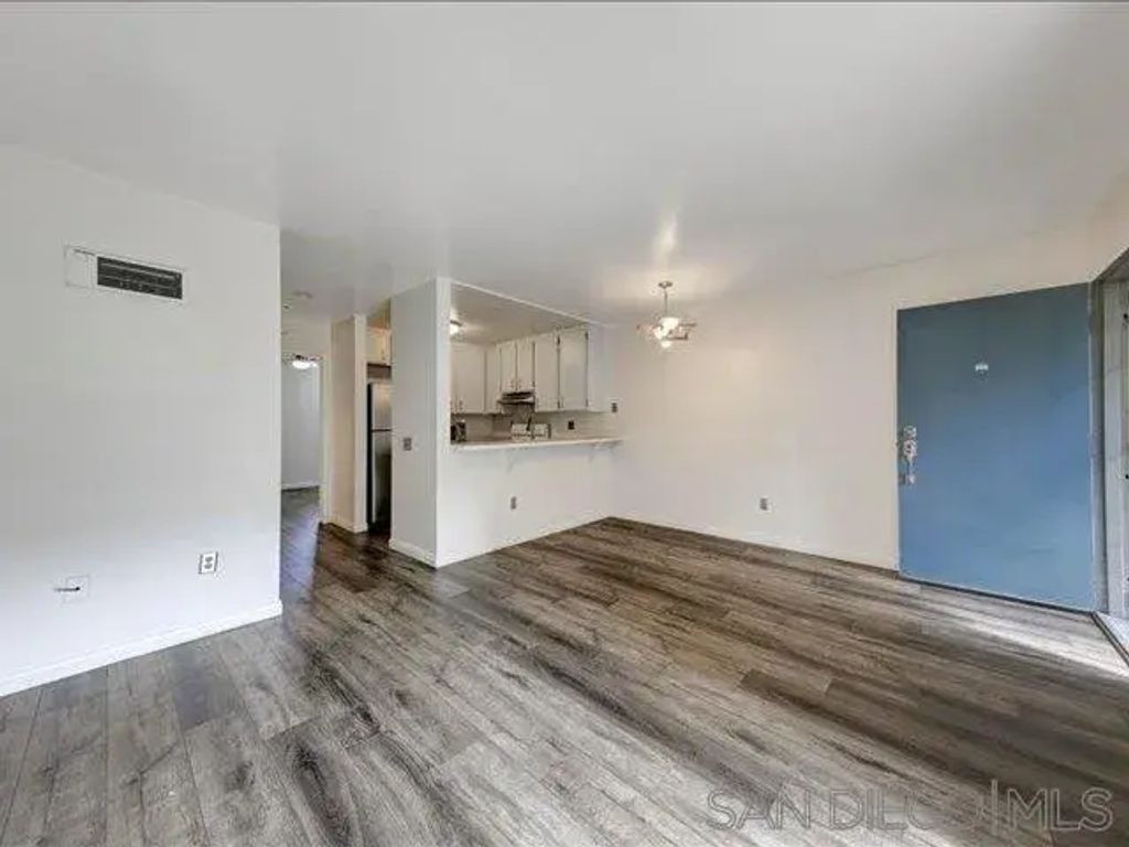 1124 Eureka St. 16, MISSION VALLEY