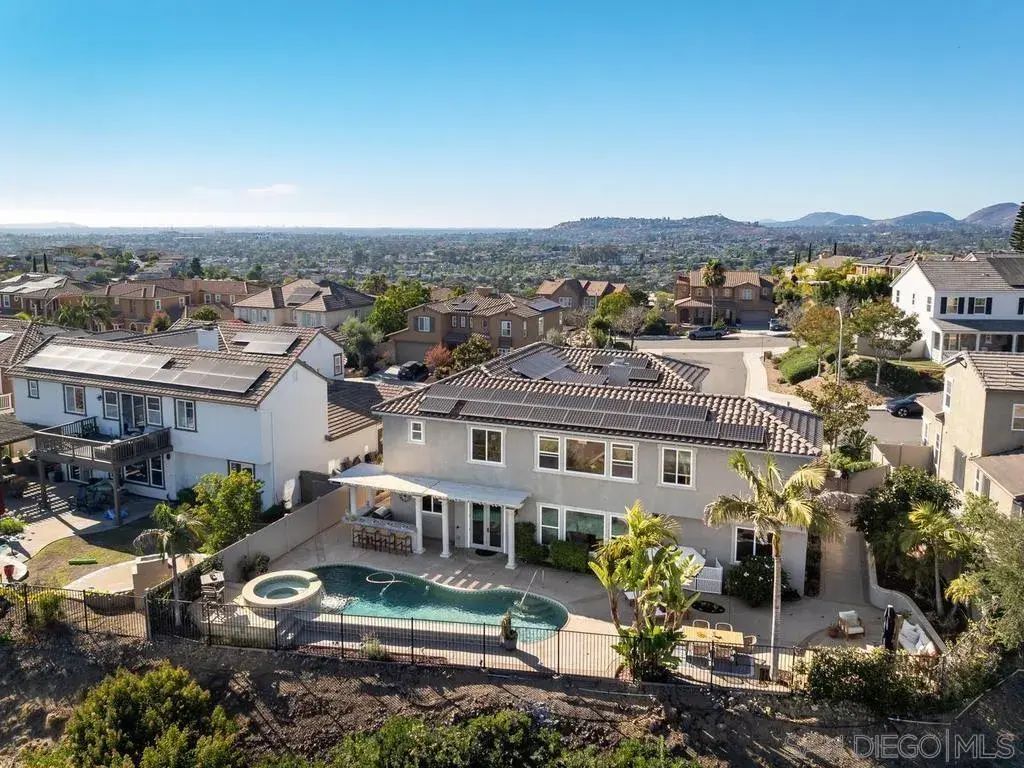 7565 Chicago, La Mesa