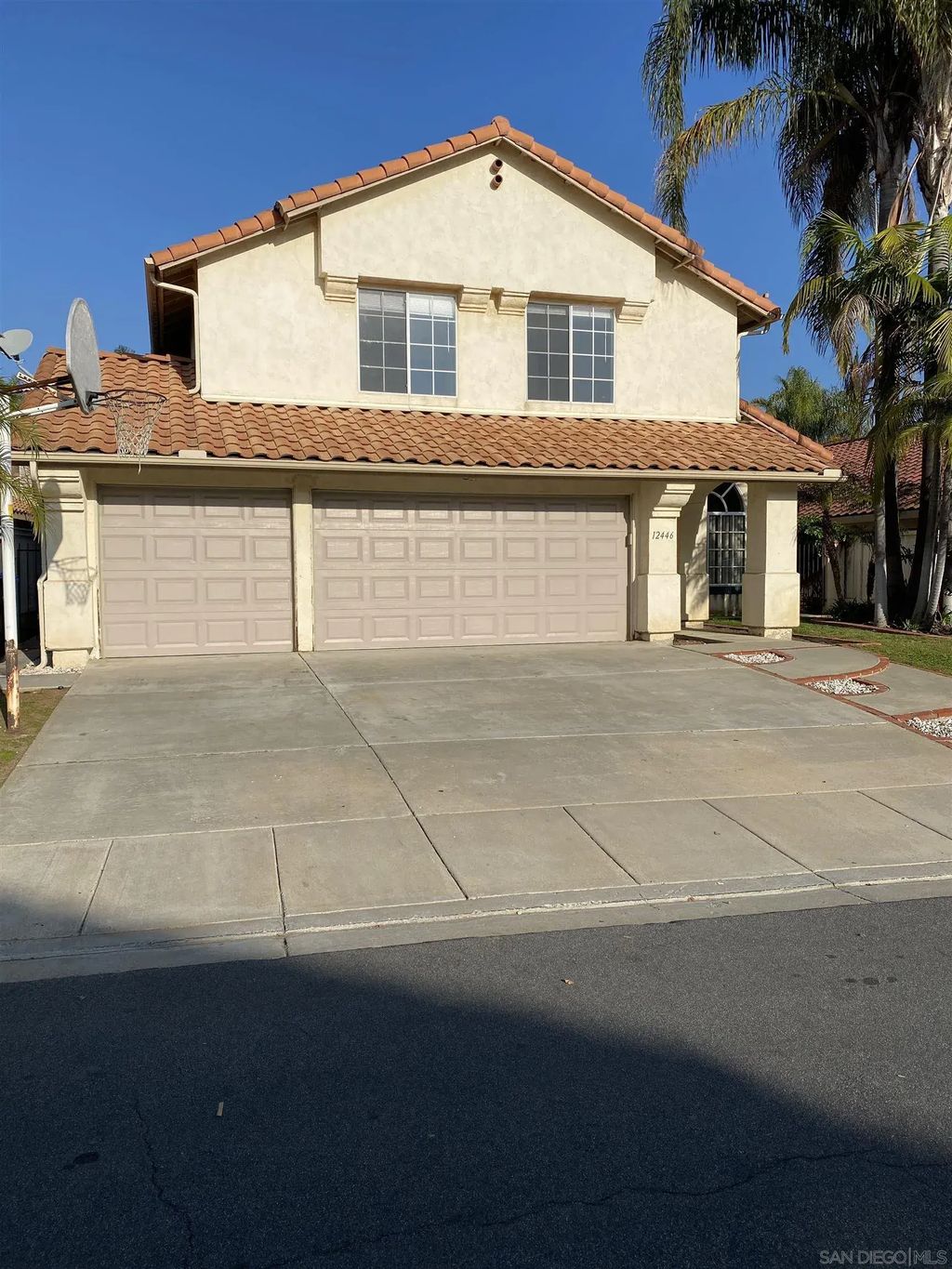 12446 Salmon River Rd, RANCHO PENASQUITOS