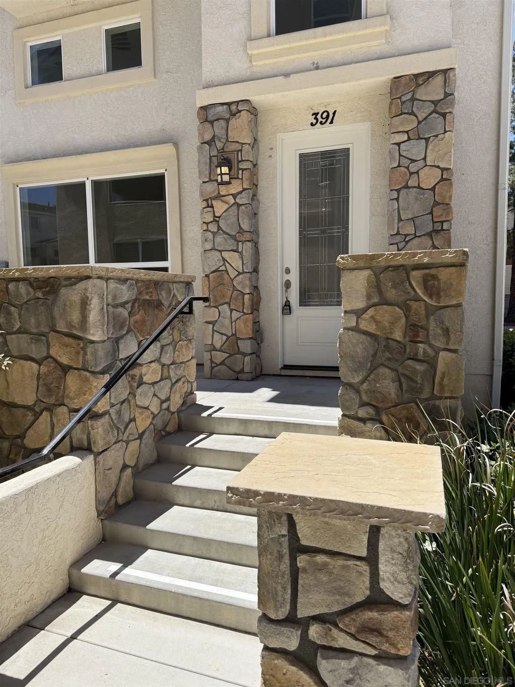 391 Connecticut, El Cajon