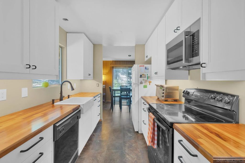 2816 Heliotrope Dr, Julian