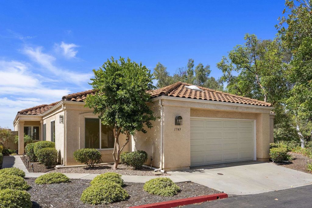 1749 Sawgrass Glen, Escondido