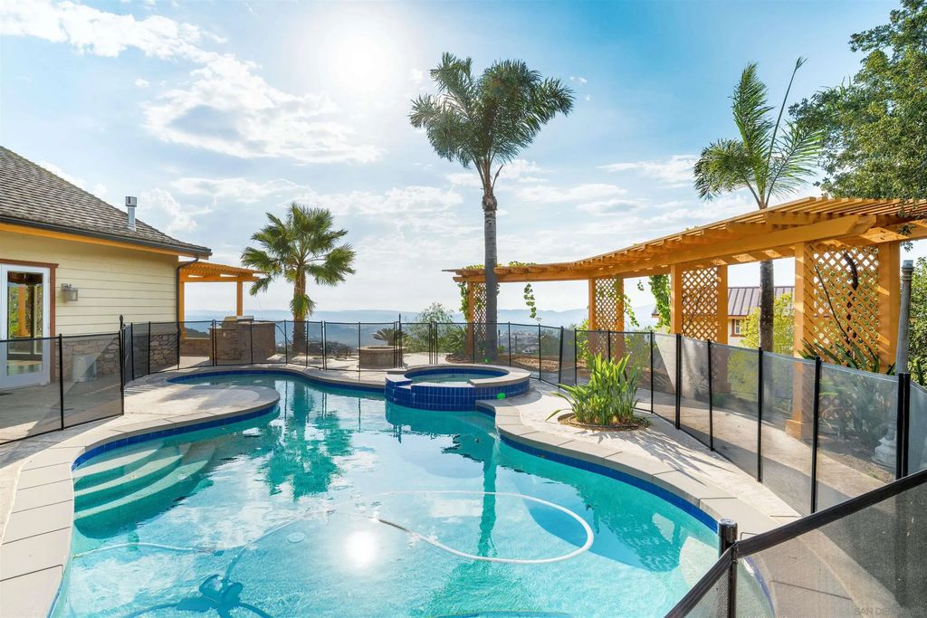 15710 Blue Crystal Trails, Poway
