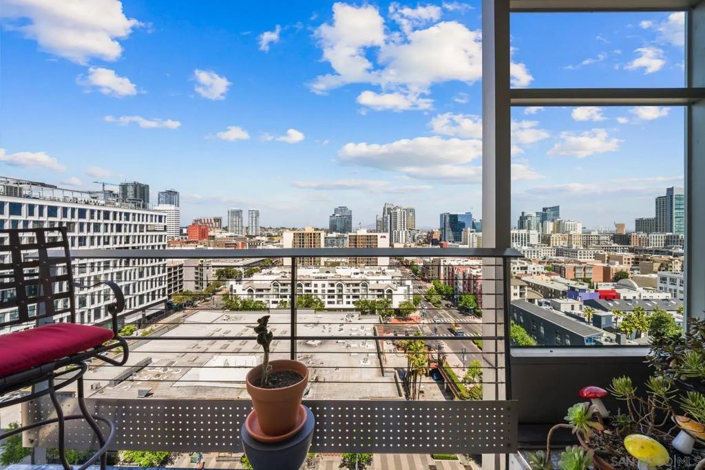 645 Front 1409, DOWNTOWN