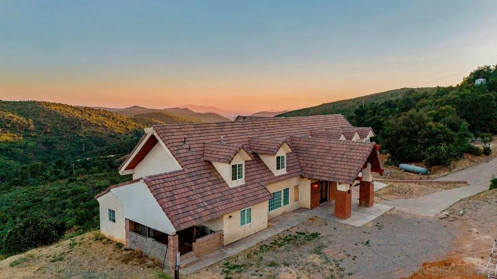 2101 Coulter Lane, Julian
