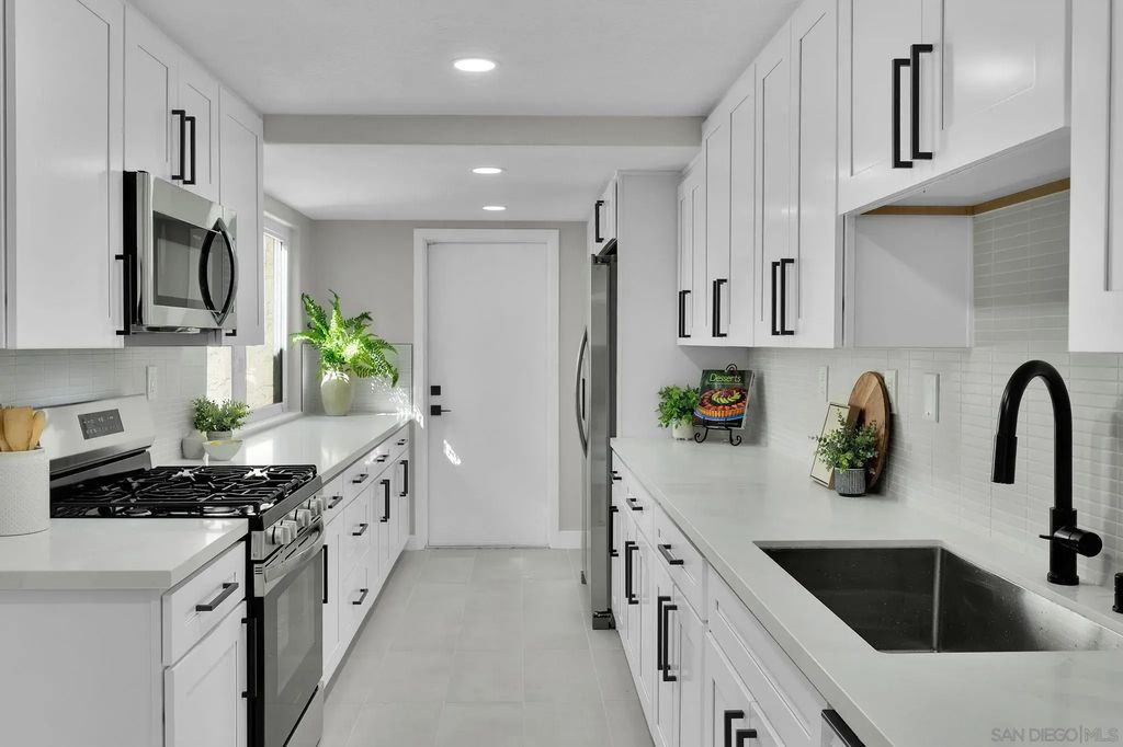 1515 Goldrush Way, Oceanside