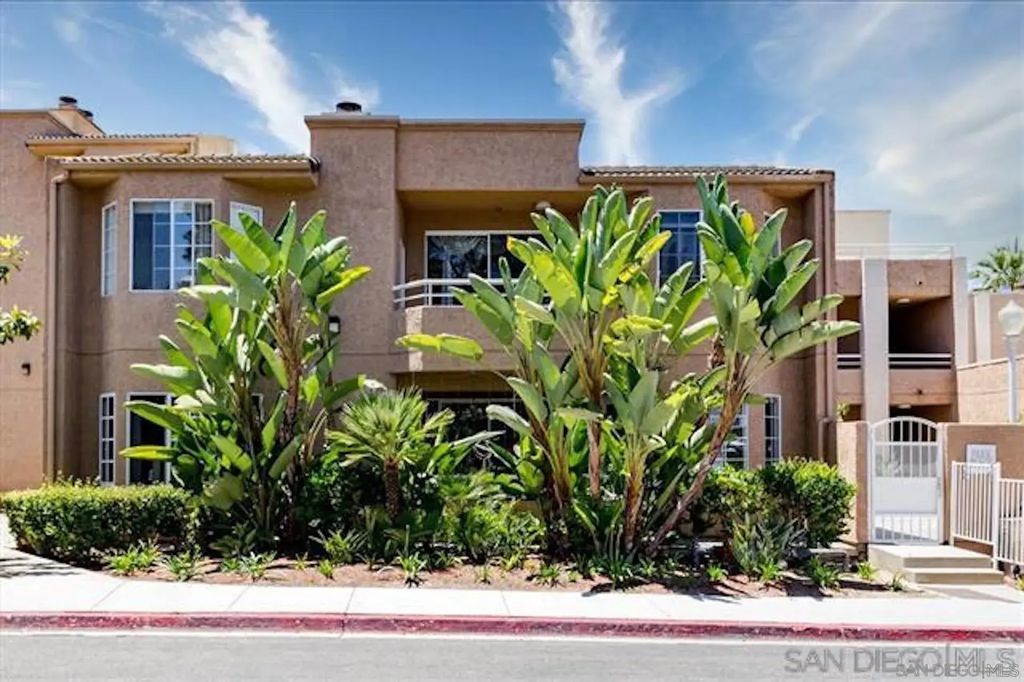 3969 Mahaila 113, UNIVERSITY CITY