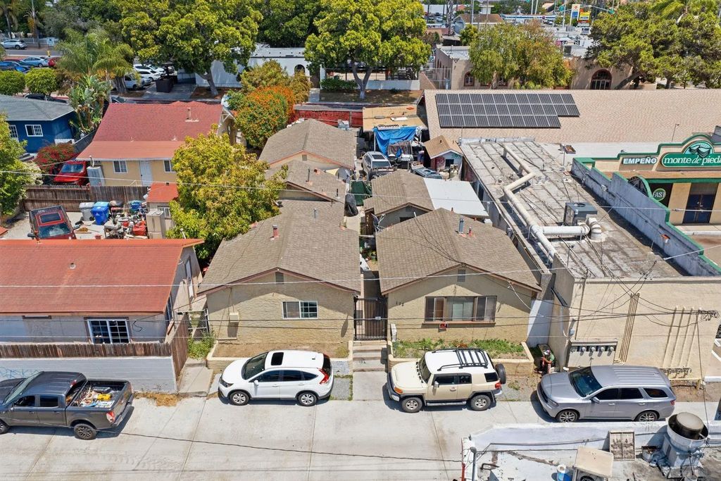 111 W Park, San Ysidro