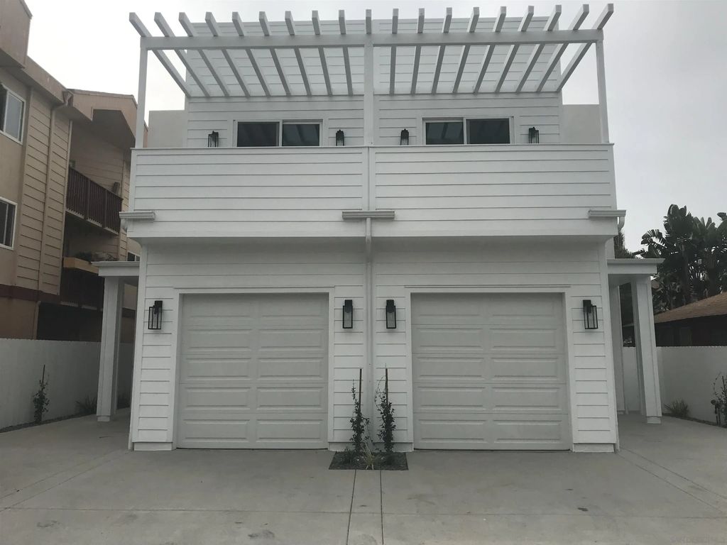 253 Dahlia, Imperial Beach