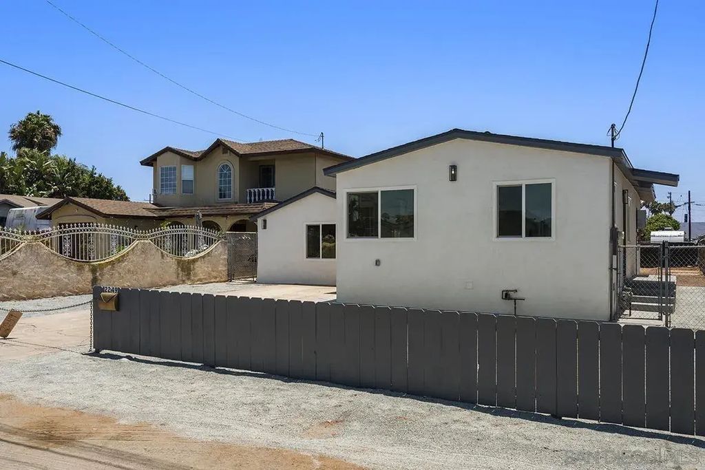 2249 Conifer, SAN YSIDRO