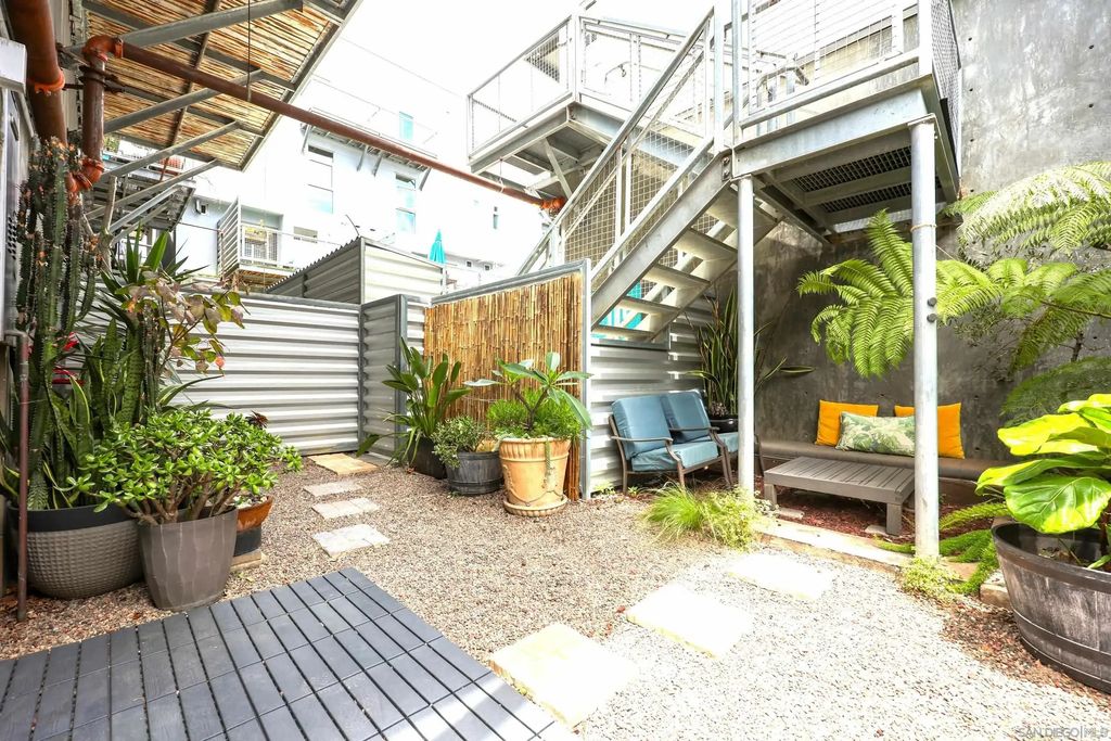 1716 National, LOGAN HEIGHTS