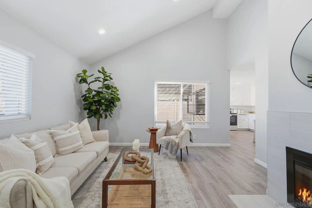 6795 Parkside, PARADISE HILLS