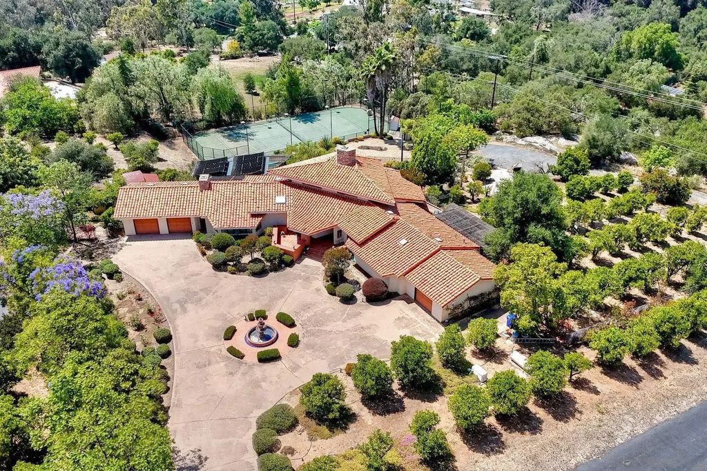 30458 Cool Valley Highlands Road, Valley Center