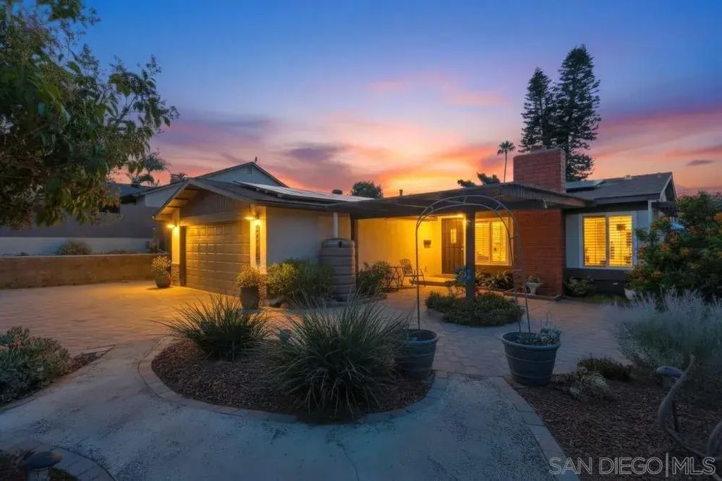 12979 Calle De Las Rosas, RANCHO PENASQUITOS
