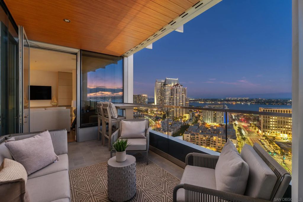 888 W E Street 2203, DOWNTOWN