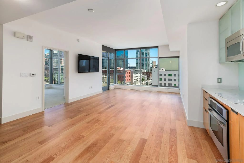 575 6th Ave 404, San Diego