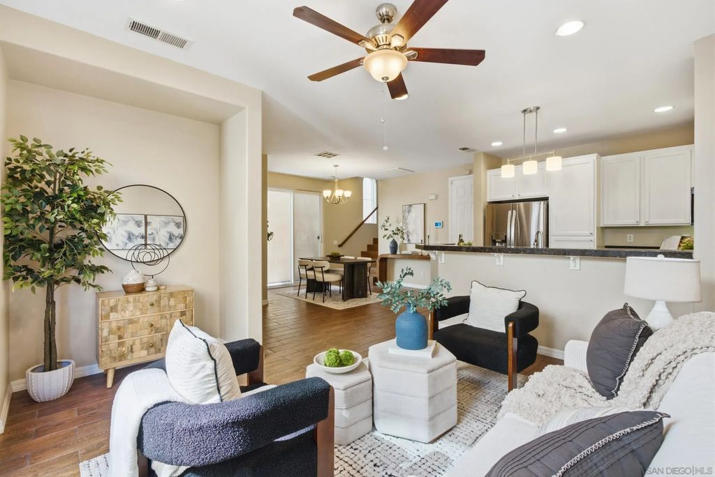 1570 Caminito Sicilia, Chula Vista