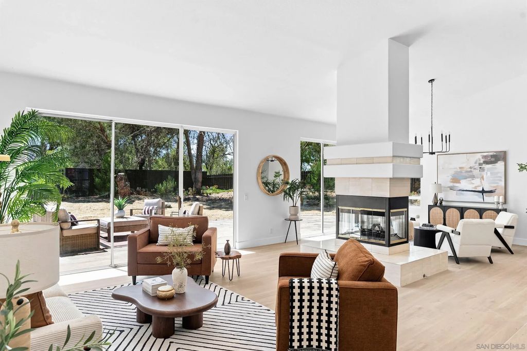 465 Silver Shadow, San Marcos