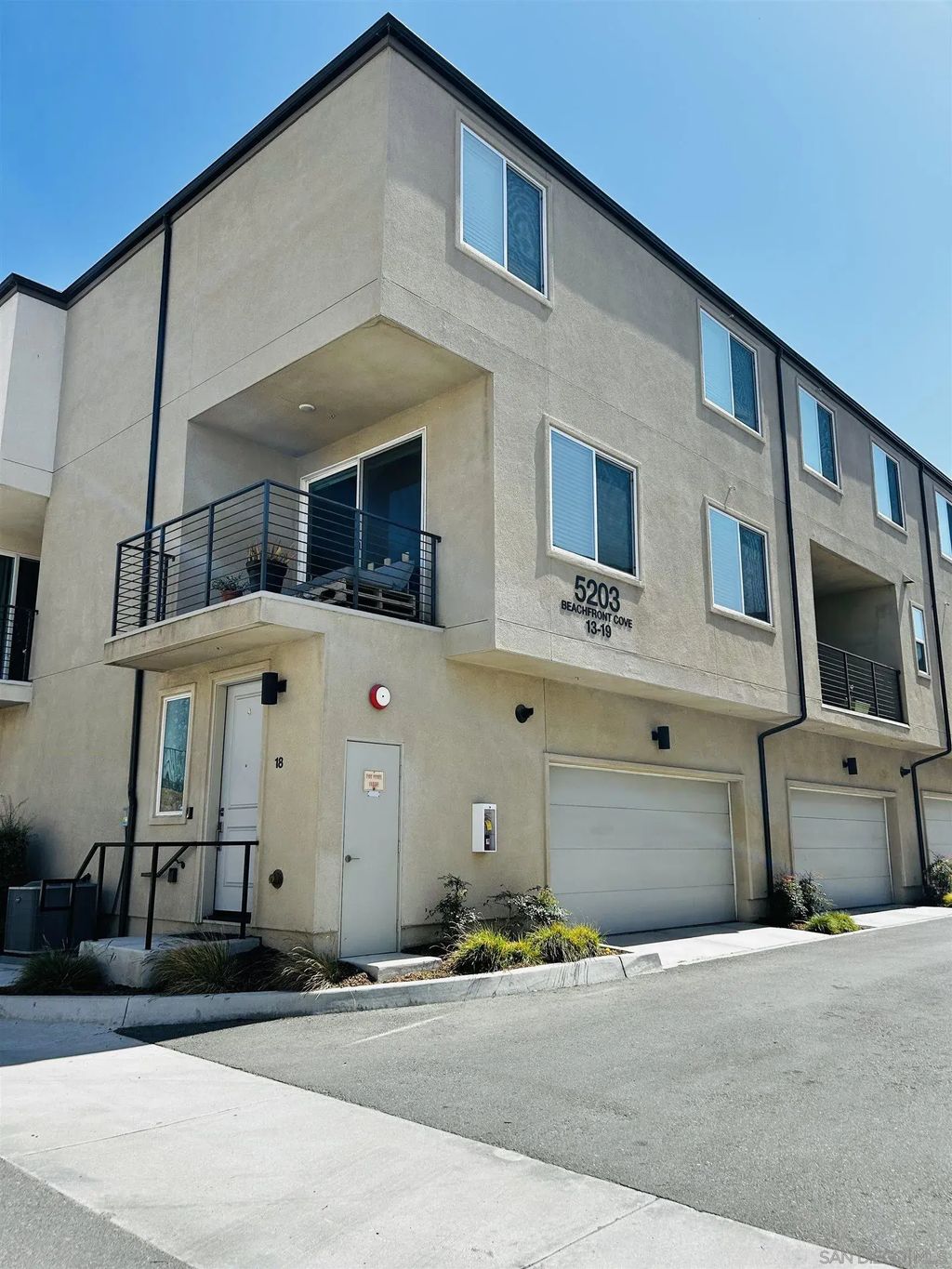 5203 Beachfront Cove 18, SAN DIEGO