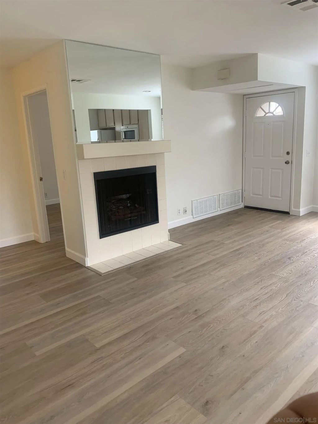 10656 Adermaqn 30, MIRA MESA