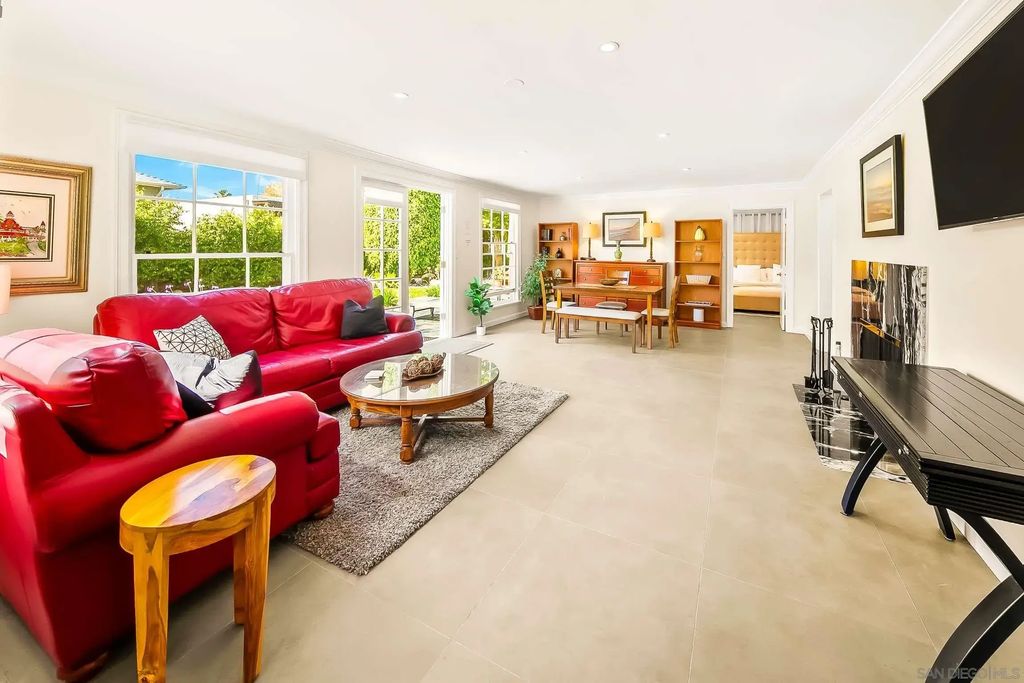 1380 Park 1/2, La Jolla