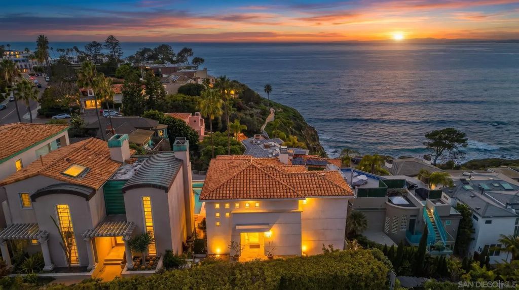 7825 Prospect Pl, La Jolla