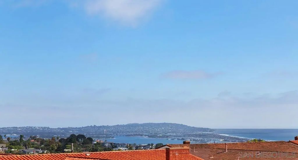 1685 Calle De Cinco, La Jolla