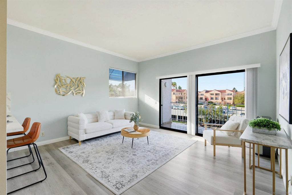 8310 Regents Rd 3h, University City
