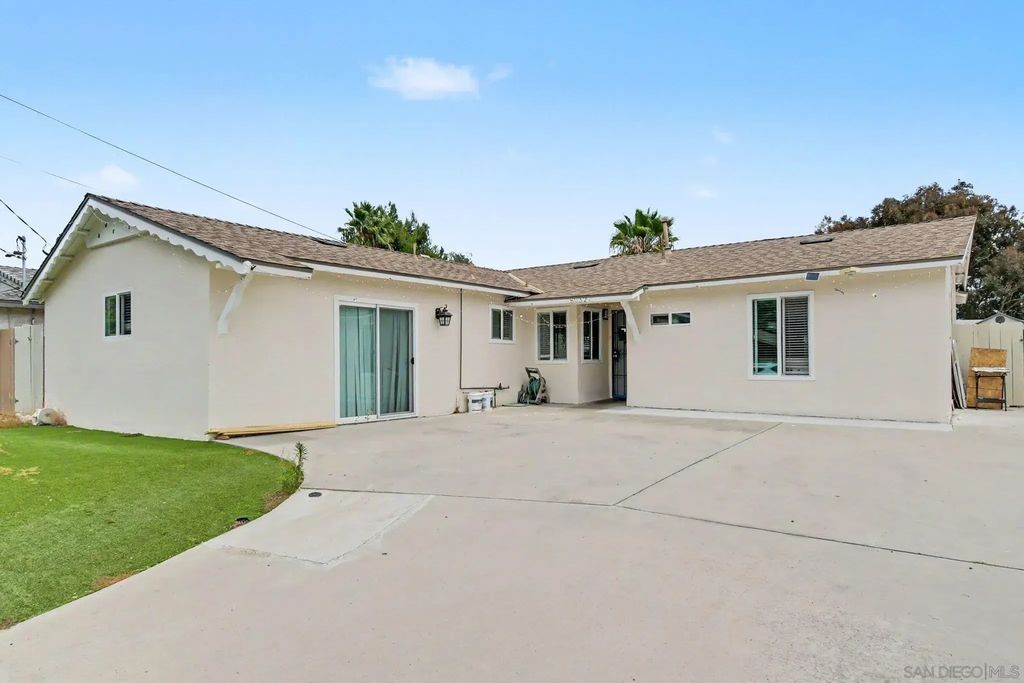 8032 Poplin Drive, Santee
