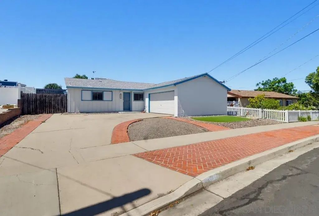 8411 Kappa St, La Mesa