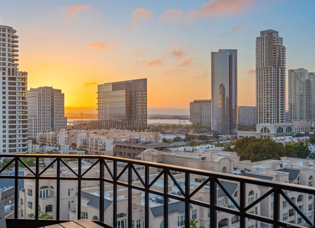 500 W Harbor Dr 1303, DOWNTOWN