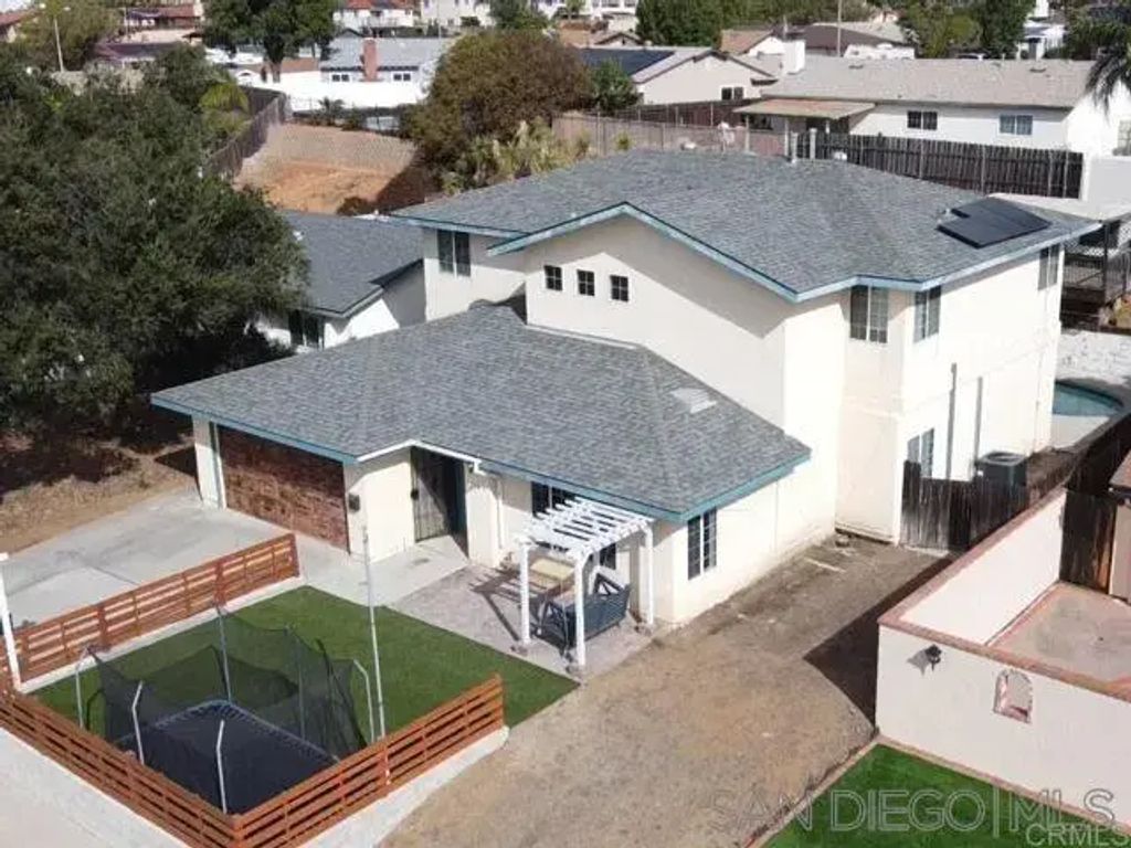 10143 Carreta, Santee